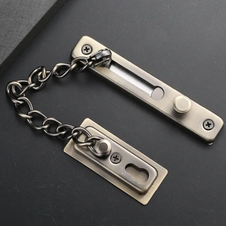 Цепочки для безопасности.