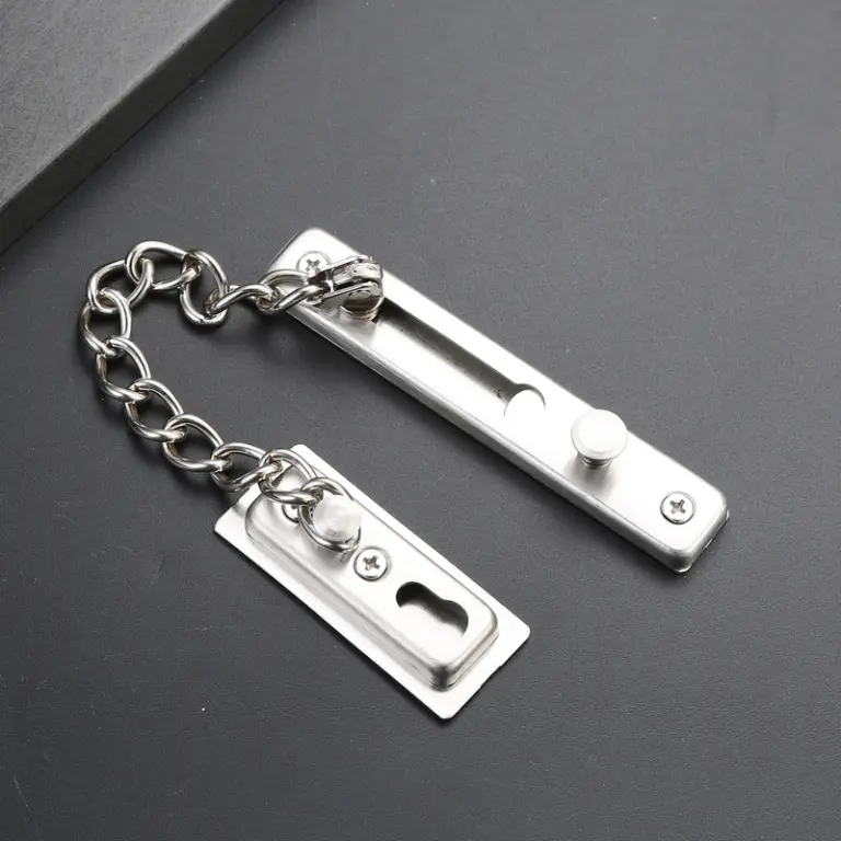 Цепочки для безопасности.